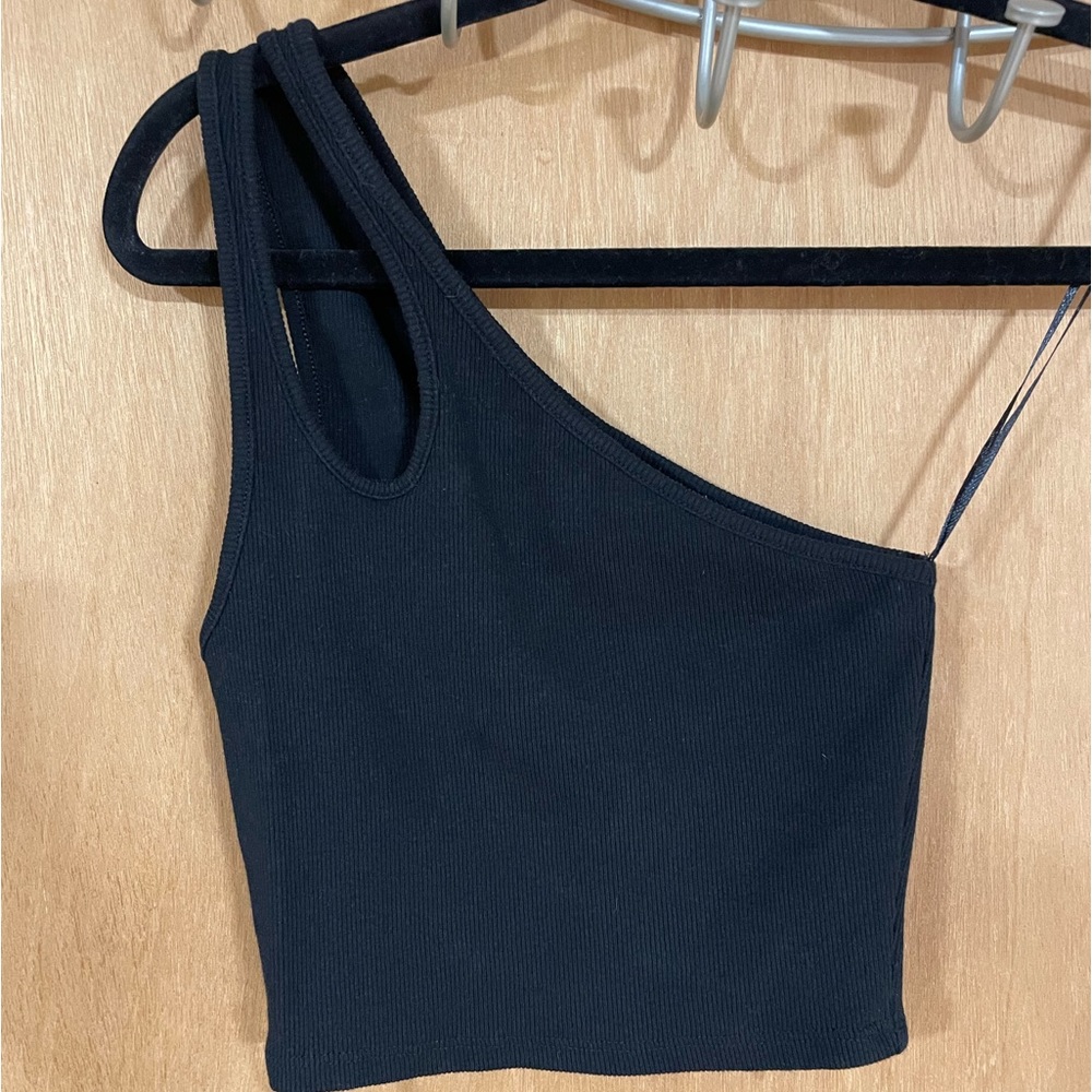 Zara Black One-Shoulder Crop Top